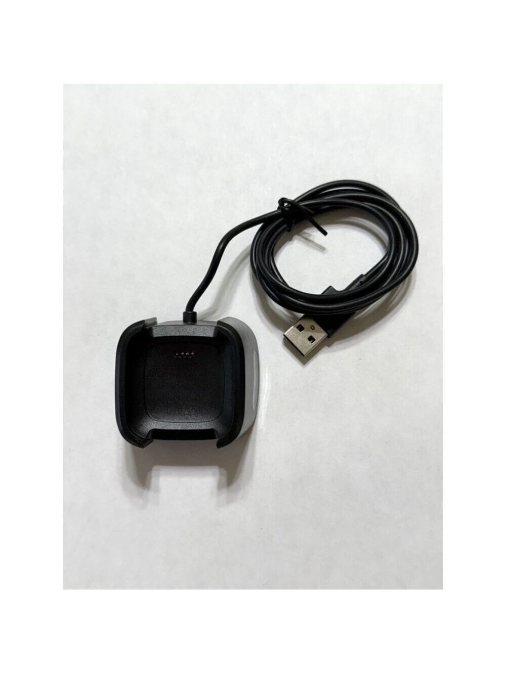 Fitbit Charging Cable for Fitbit Versa 2 Black New - Picture 2 of 6